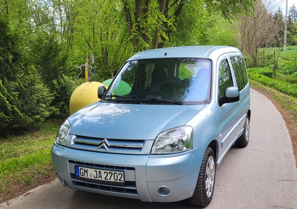 Citroen Berlingo cena 15900 przebieg: 138000, rok produkcji 2007 z Cybinka małe 56